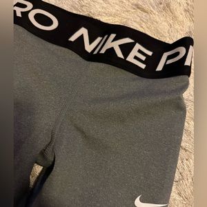 Brand New Nike Tech Leggings (Kids)